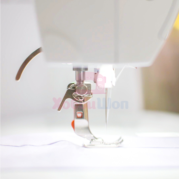 Швейная машина Bernina B 325 + приставной столик в интернет-магазине Hobbyshop.by по разумной цене