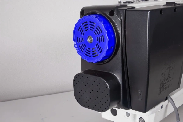 JUKKY F8 Промышленная автоматическая швейная машина (со столом) в интернет-магазине Hobbyshop.by по разумной цене