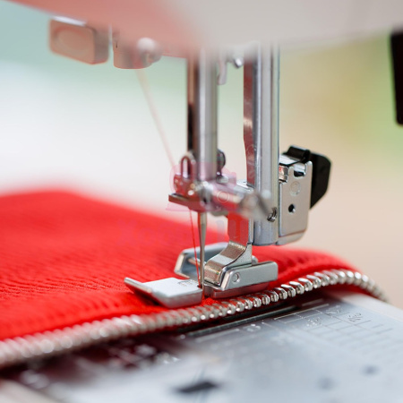 Швейная машина Elna eXperience 570 в интернет-магазине Hobbyshop.by по разумной цене